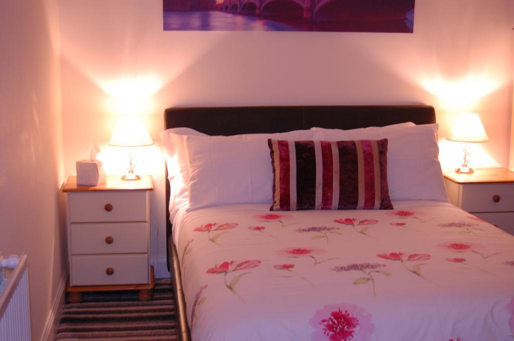 Dawn Break Bed & Breakfast Largs Bilik gambar