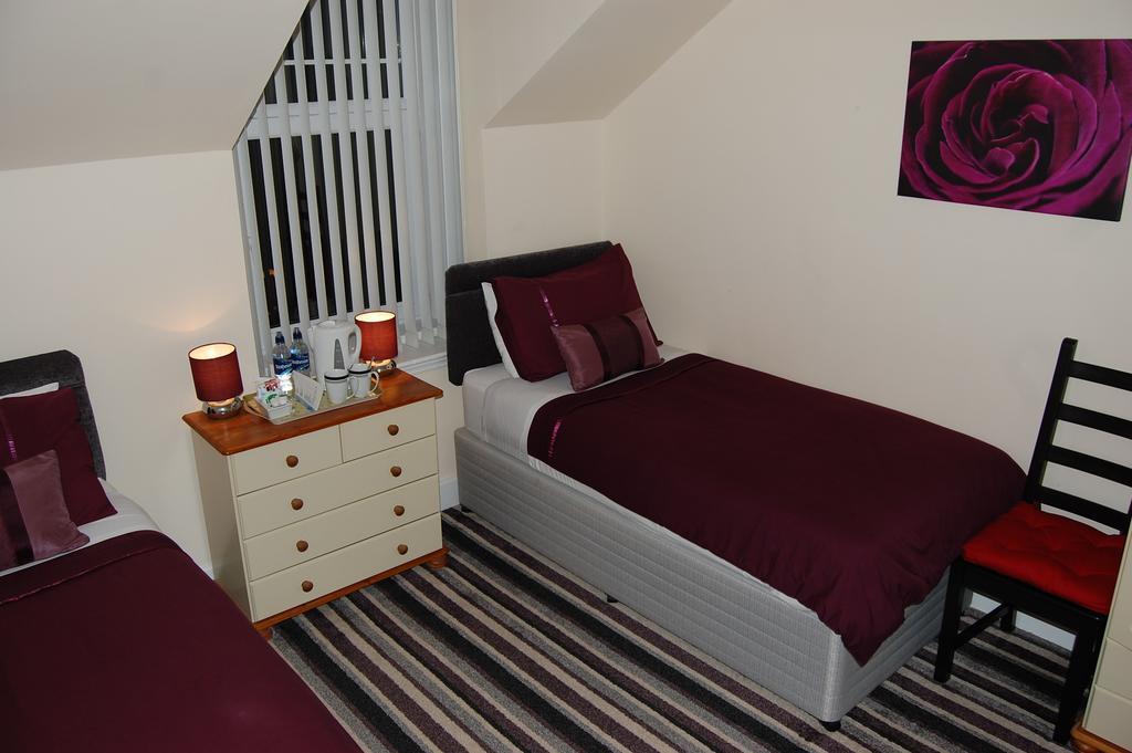 Dawn Break Bed & Breakfast Largs Bilik gambar