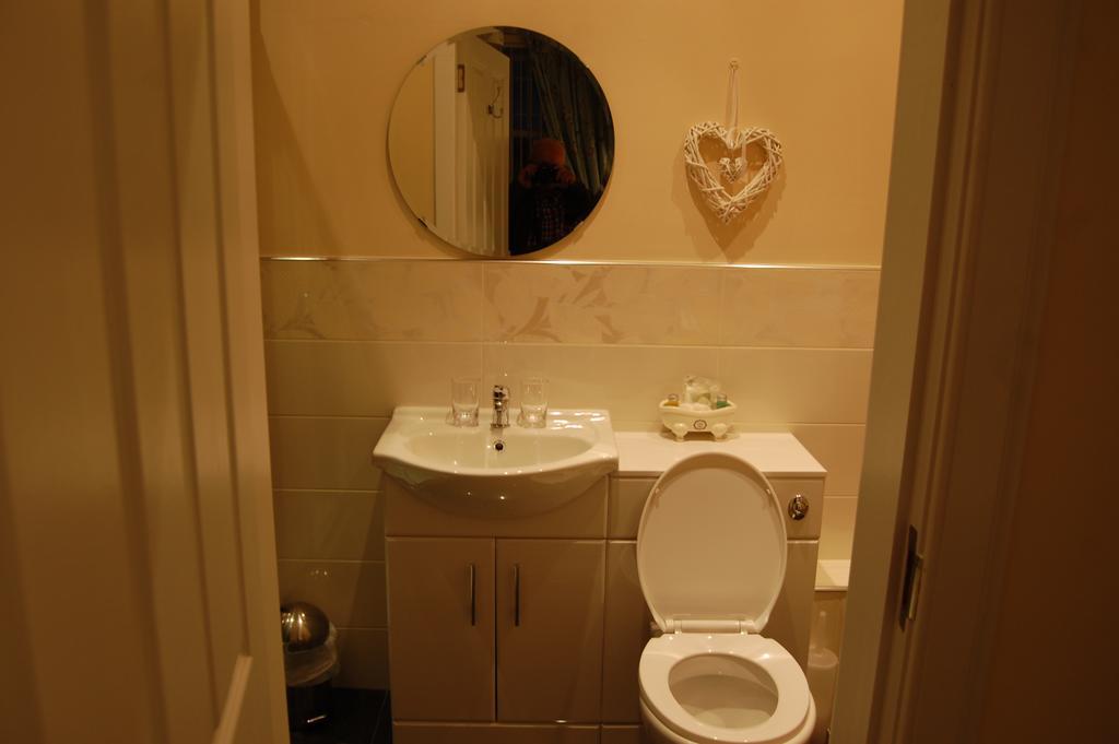 Dawn Break Bed & Breakfast Largs Bilik gambar